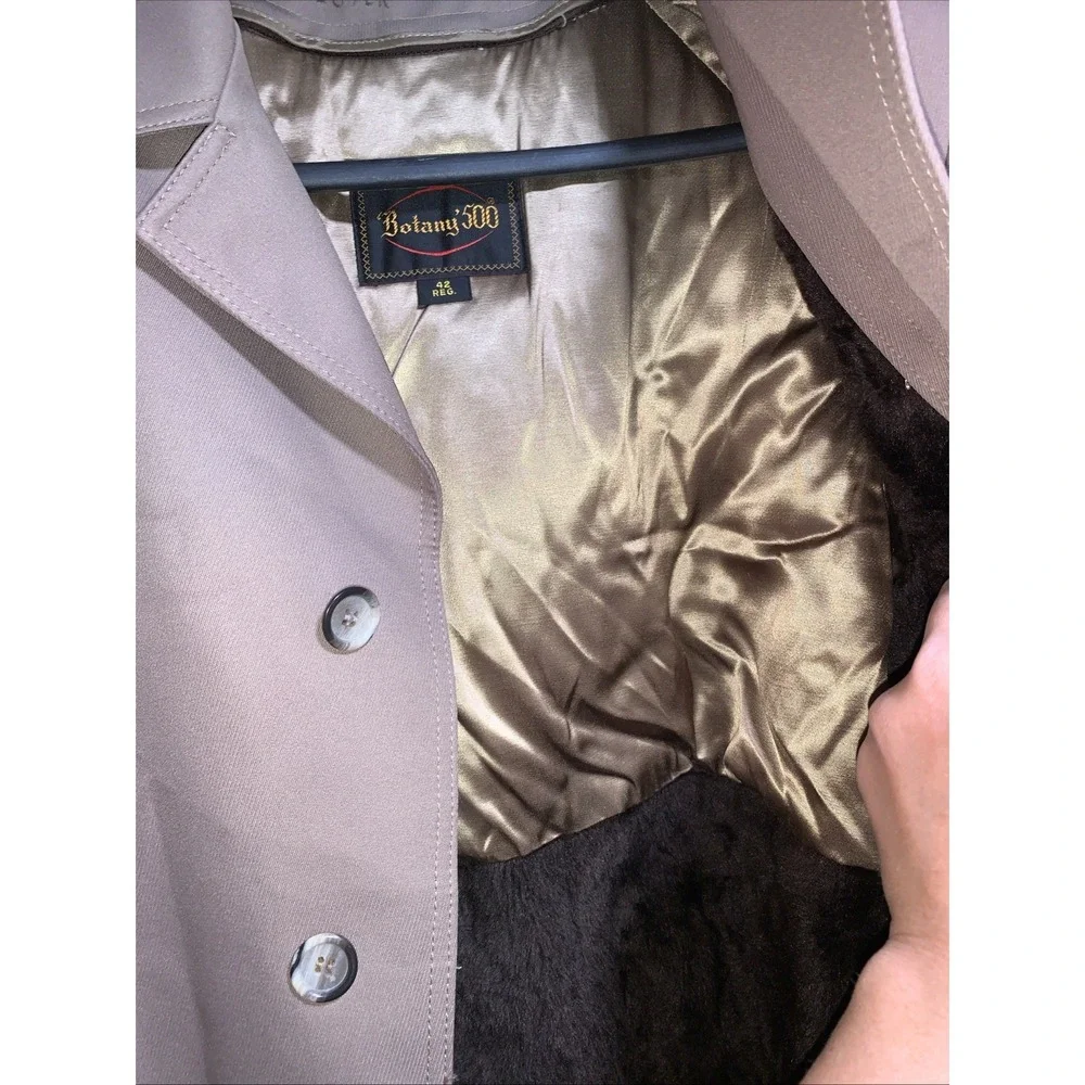 Vintage Botany 500 Trench Coat Mens 42 Beige Belted Plaid Lined USA Fur Lining